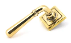 Set Aged Brass Newbury Lever On Square Rose | 45758