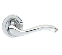 CARLISLE Set Manital Polished Chrome Apollo Lever Furniture On Rose | AQ3CP